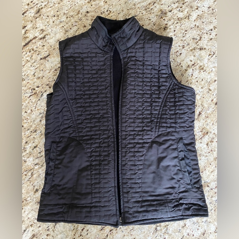 Bolle tennis golf black reversible vest fleece on one side quilted on other